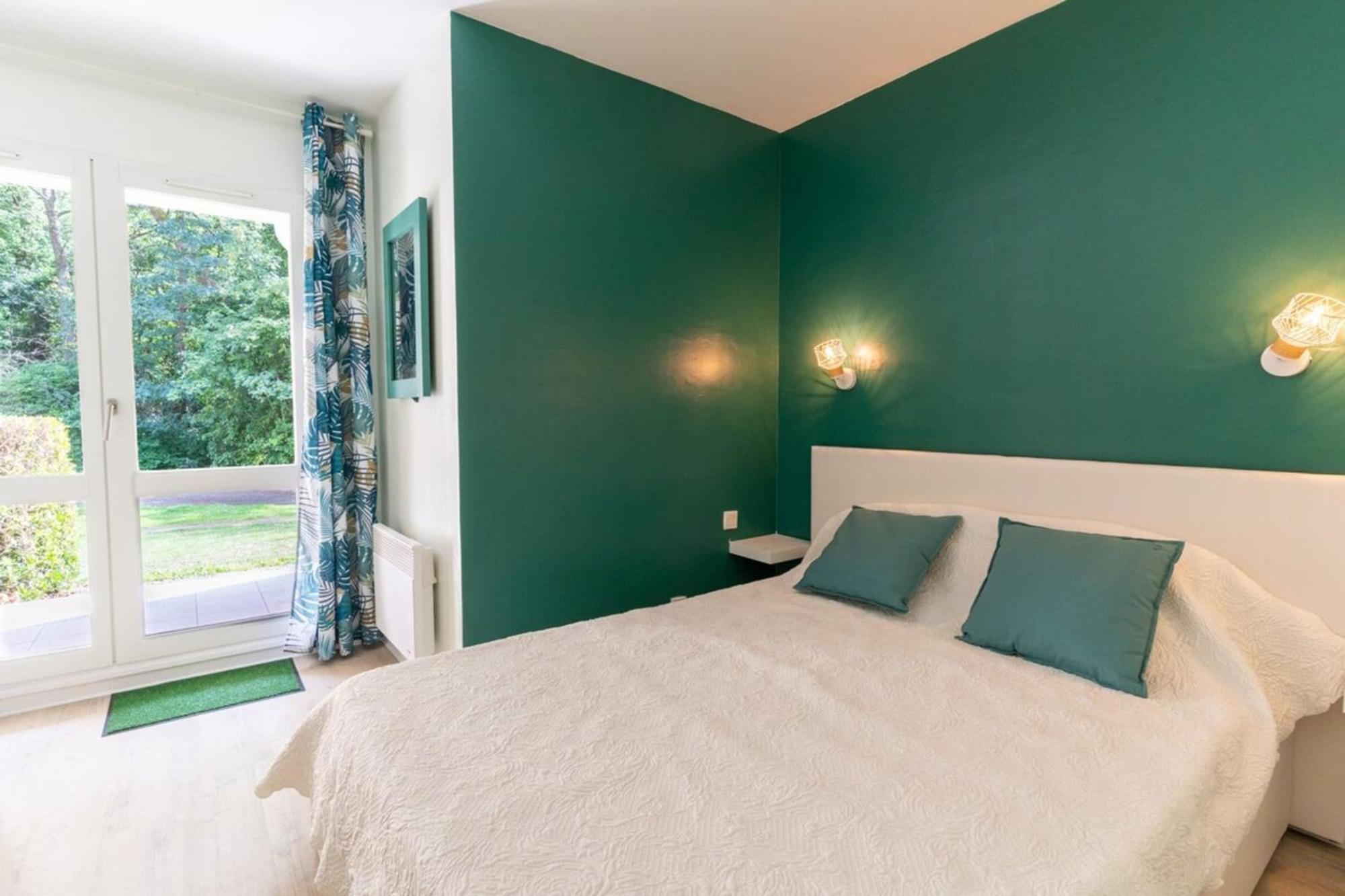 Apartment Beautiful Flat With Swimming Pool Tennis Court And Private Car Parking 09 *